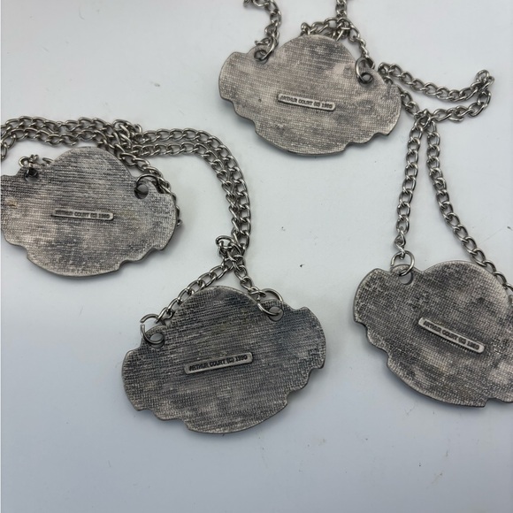 Arthur Court Grape Bottle Markers Set - Picture 6 of 8